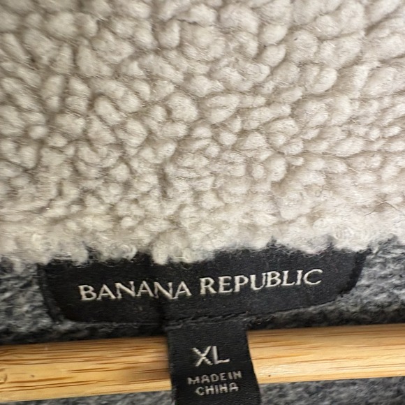 Banana Republic Mens Sweater XL Gray Wool Toggle Button Faux Fur Heritage - Picture 6 of 10